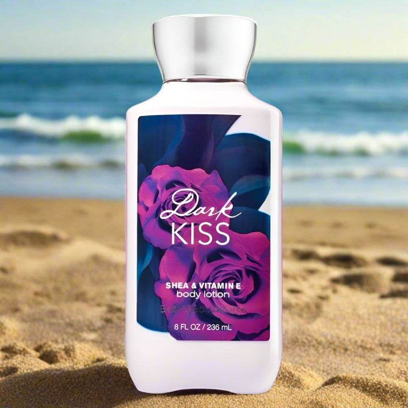 Bath & Body Dark Kiss Body Lotion 236Ml