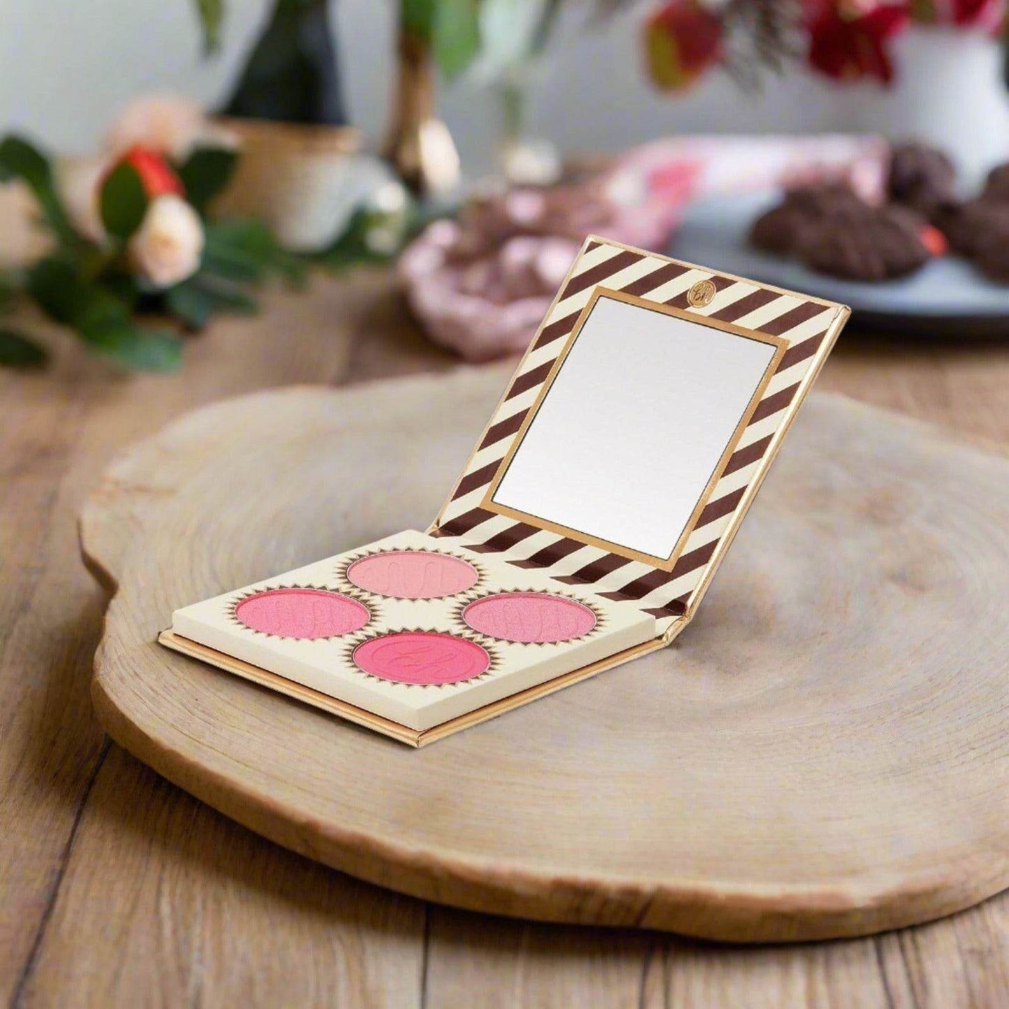 Bh Cosmetics Chocolate Strawberry Truffle 4 Color Blush Palette