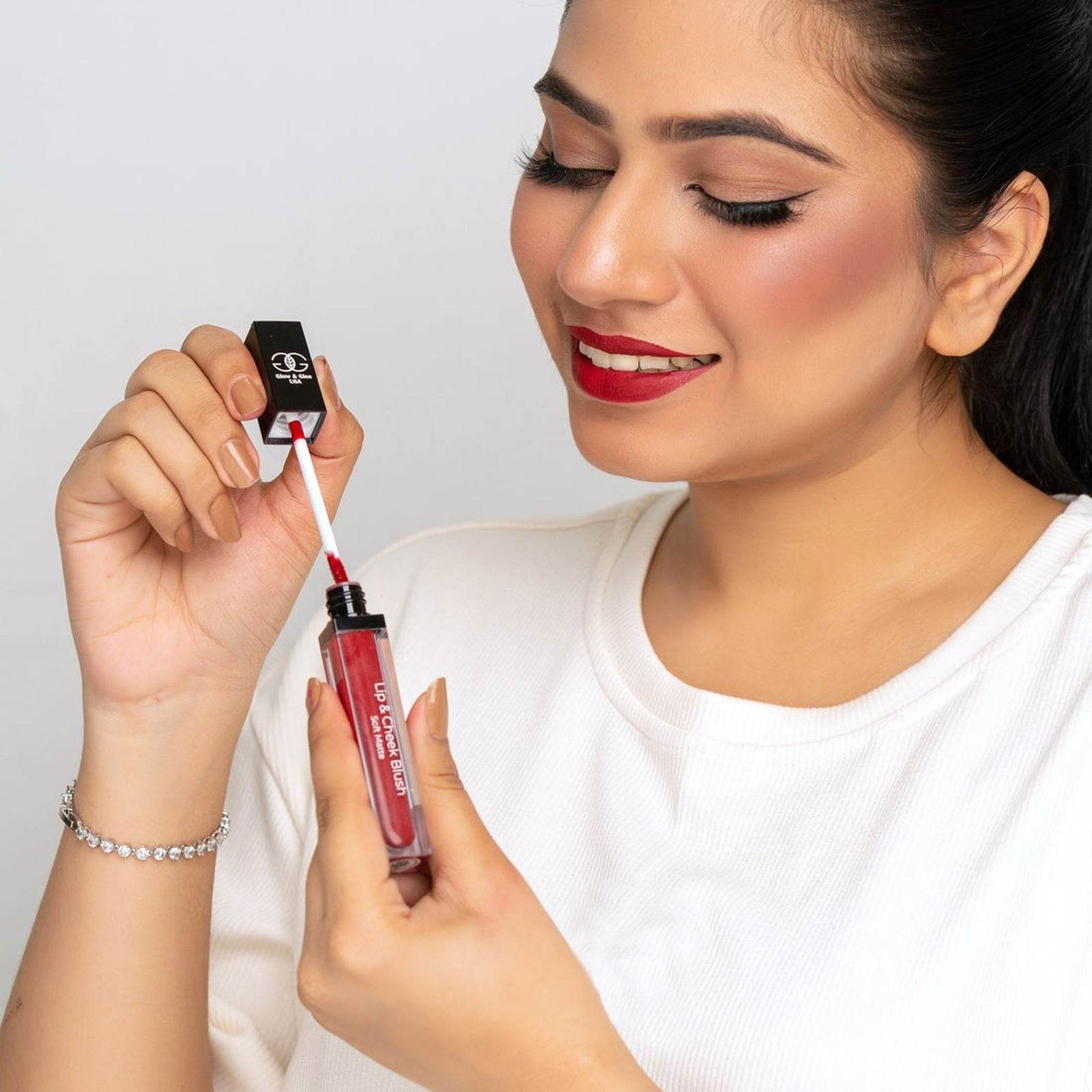 Glow & Glee Lip & Cheek Blush Soft Matte 302 Love Kiss 8Ml