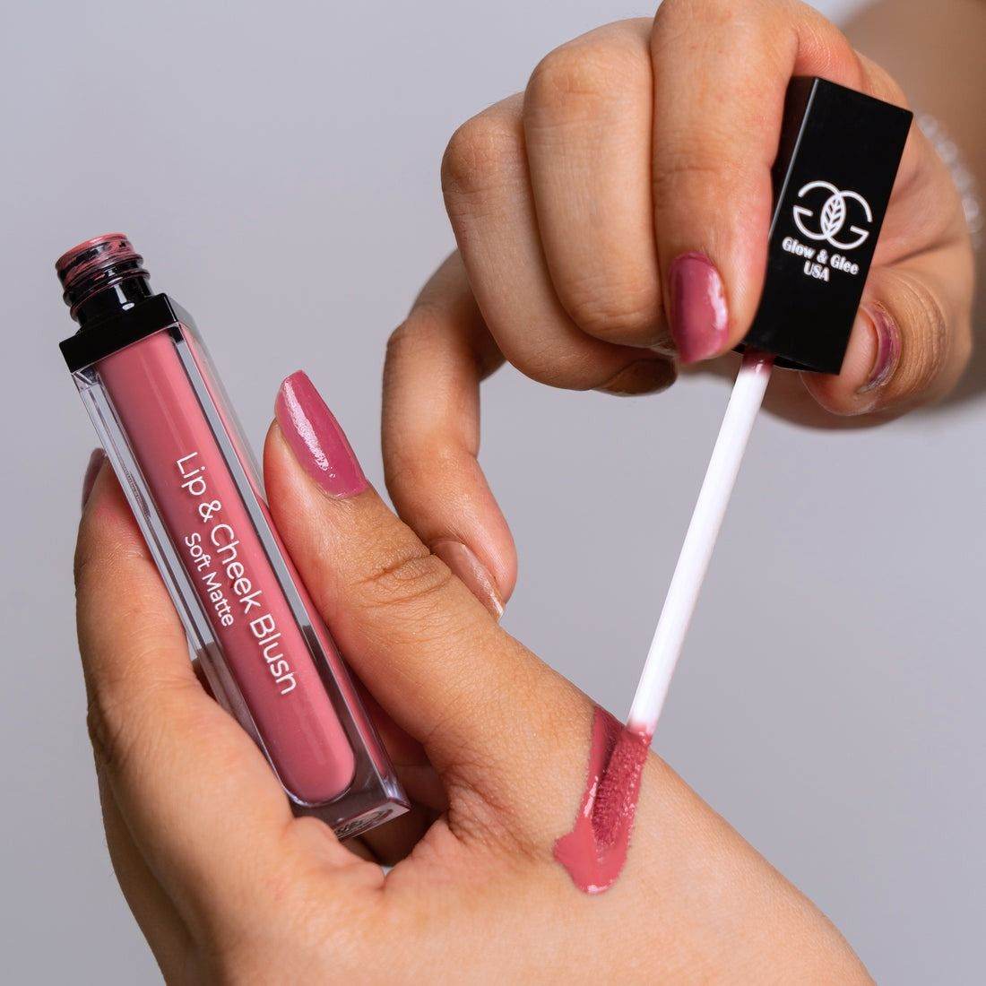 Glow & Glee Lip & Cheek Blush Soft Matte 316 Full Kiss 8Ml