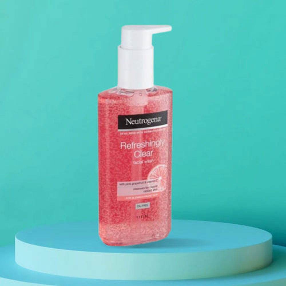 Neutrogena Refreshingly Clear Facial Wash For Blemish Prone Skin Oil Free 200Ml